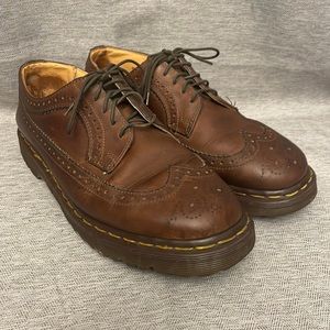 Dr Martens 3989 Vintage Brogue Oxford Wingtip Brown Crazy Horse.Leather Shoes